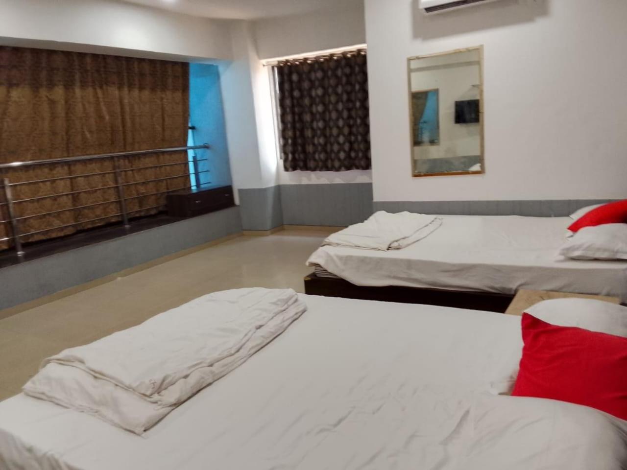 Infinity Rooms & Banquet Сурат Екстериор снимка